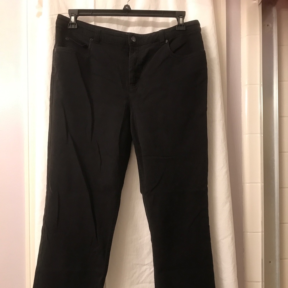 Jones New York black straight leg jeans, like new